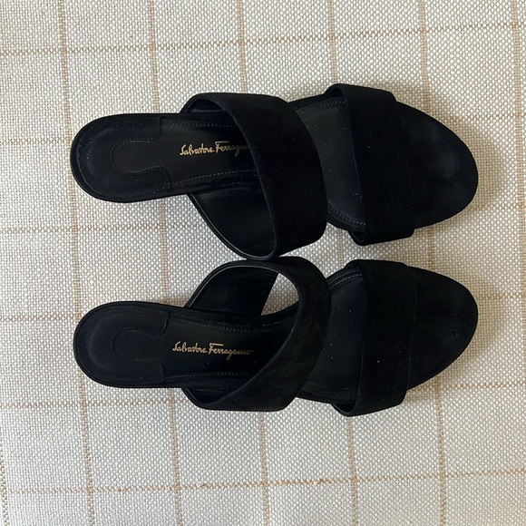 Ferragamo mules - Picture 2 of 4